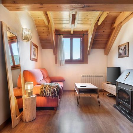 Atico Abuhardillado I Aire Acondicionado L Centrico L Garaje L Trastero I Wifi Daire Biescas  Dış mekan fotoğraf